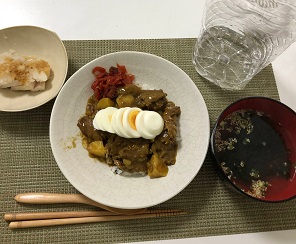 カレーライス　低脂質メニュー